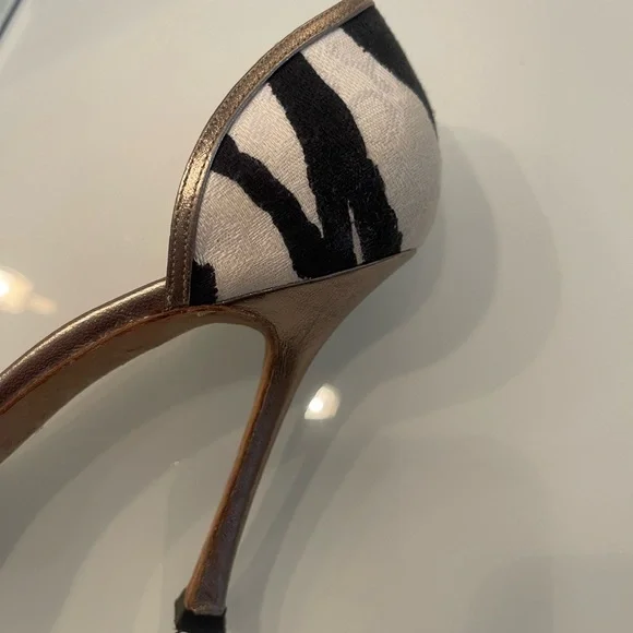 Zebra print Manolo Blahnik heels - Picture 9 of 16